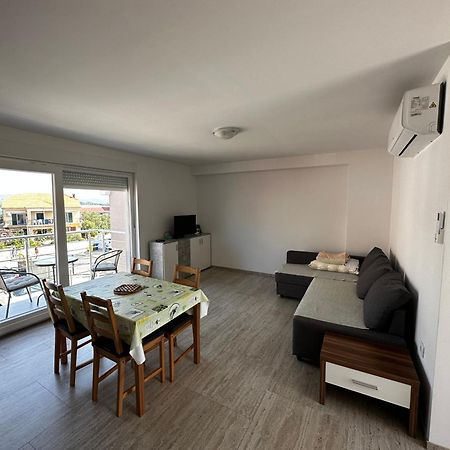 Apartmani Tamaris Murter Ngoại thất bức ảnh